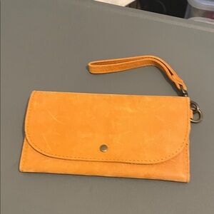 Able Natural Leather Wristlet